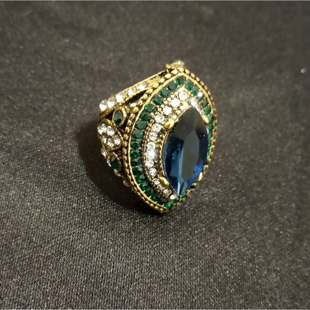 Large Statement Ring, Size 6.5, Excellentcondition - image 2